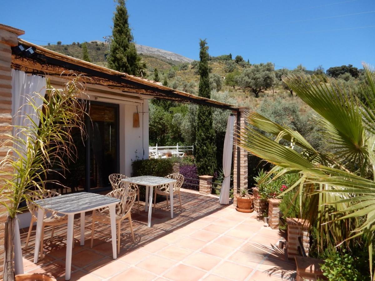 Bed And Breakfast Lagabella Sedella Exterior foto